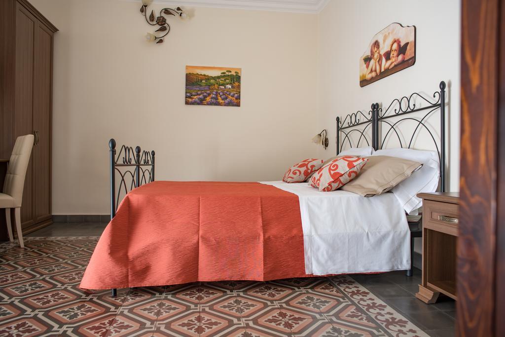 B&B Palazzo Tornabene Catane Extérieur photo