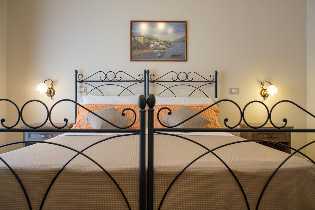 B&B Palazzo Tornabene Catane Extérieur photo