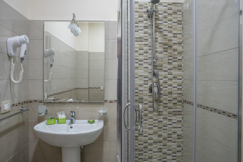 B&B Palazzo Tornabene Catane Extérieur photo